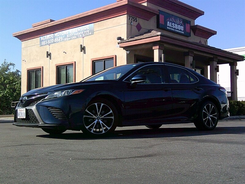 2018 Toyota Camry 2.5 Auto SE's photo