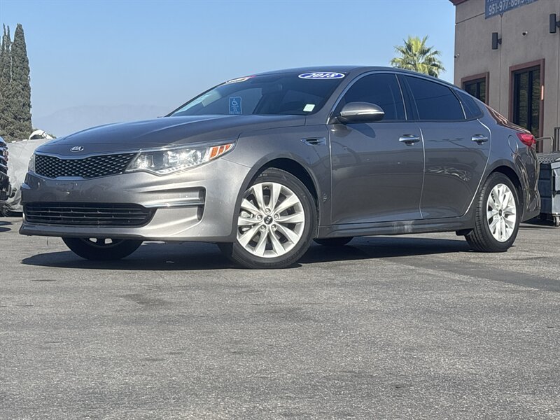 2018 Kia Optima EX's photo