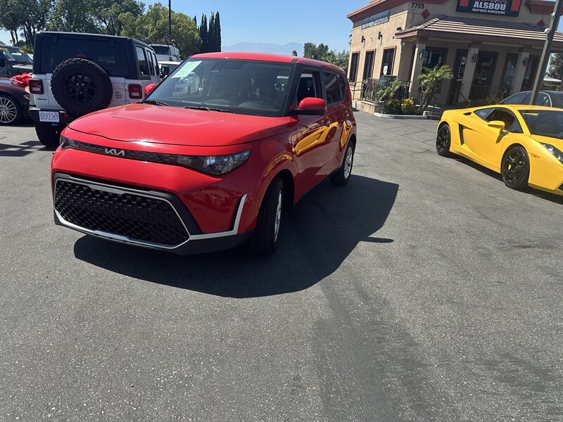 2023 Kia Soul 2.0L LX IVT's photo