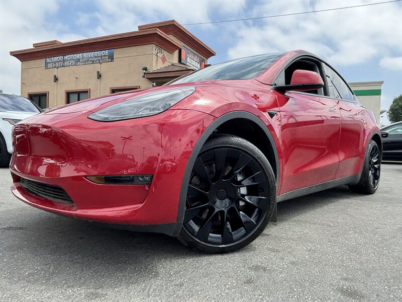 2023 Tesla Model Y Long Range Dual Motor All-Wheel Drive's photo