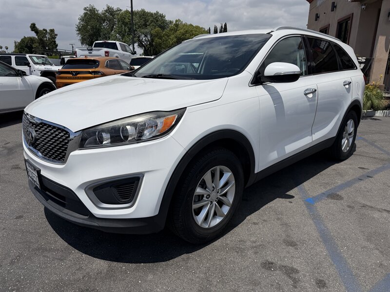 2018 Kia Sorento LX AT's photo