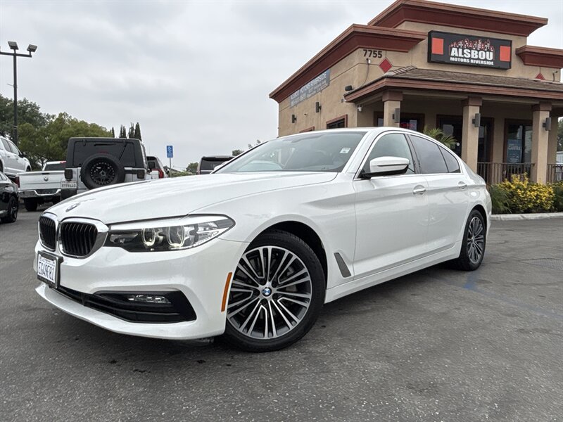 2018 BMW 5 Series 530i Sedan's photo