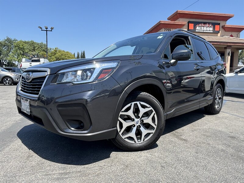 2019 Subaru Forester Premium's photo
