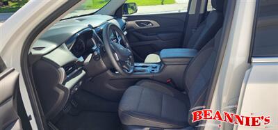 2018 Chevrolet Traverse LS   - Photo 2 - Daytona Beach, FL 32176