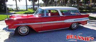 1957 Pontiac Safari   - Photo 1 - Daytona Beach, FL 32176