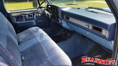 1987 Chevrolet C-10 Silverado   - Photo 2 - Daytona Beach, FL 32176