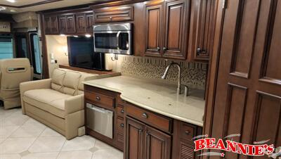 2013 Newmar Dutch Star  4347 - Photo 10 - Daytona Beach, FL 32176