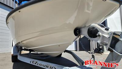 2013 Boston Whaler 180 Dauntless   - Photo 11 - Daytona Beach, FL 32176