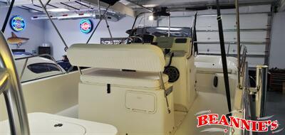 2015 Boston Whaler 210 Montauk   - Photo 17 - Daytona Beach, FL 32176