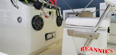 2015 Boston Whaler 210 Montauk   - Photo 14 - Daytona Beach, FL 32176