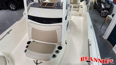 2018 Boston Whaler 240 Dauntless 60th Anniversary   - Photo 4 - Daytona Beach, FL 32176