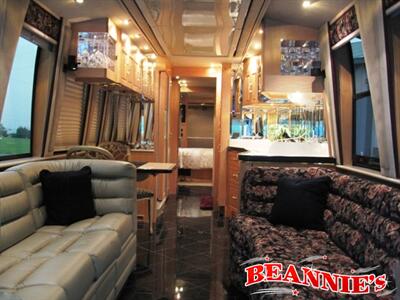 2000 Prevost XL Royale   - Photo 2 - Daytona Beach, FL 32176