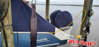 2017 Boston Whaler 330 Outrage   - Photo 17 - Daytona Beach, FL 32176