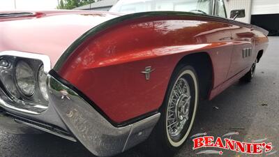 1963 Ford Thunderbird Convertible   - Photo 12 - Daytona Beach, FL 32176