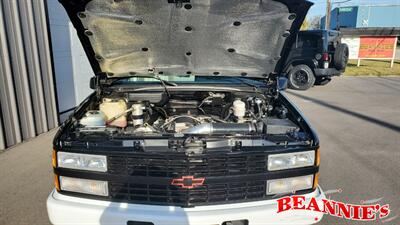 1993 Chevrolet C1500 Cheyenne  Indy Pace Truck - Photo 14 - Daytona Beach, FL 32176