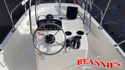 2014 Boston Whaler 170 Montauk   - Photo 4 - Daytona Beach, FL 32176