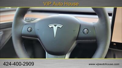 2024 Tesla Model Y Long Range   - Photo 24 - Lawndale, CA 90260