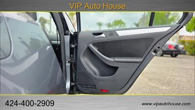 2014 Volkswagen Jetta GLI Autobahn PZEV   - Photo 32 - Lawndale, CA 90260