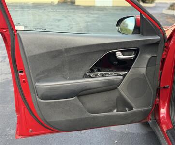 2022 Kia Niro LXS   - Photo 19 - San Jose, CA 95126