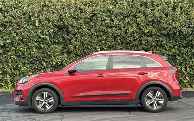 2022 Kia Niro LXS   - Photo 2 - San Jose, CA 95126