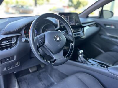 2019 Toyota C-HR XLE Premium   - Photo 9 - San Jose, CA 95126