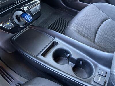 2022 Toyota Prius LE   - Photo 19 - San Jose, CA 95126