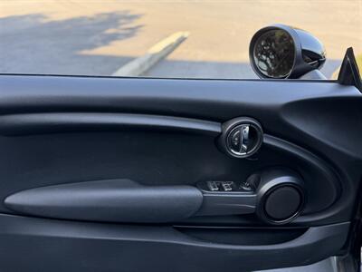 2019 MINI Convertible Cooper   - Photo 19 - San Jose, CA 95126