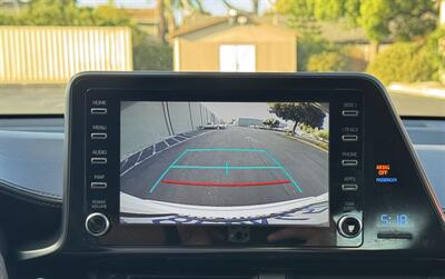 2019 Toyota C-HR XLE   - Photo 14 - San Jose, CA 95126