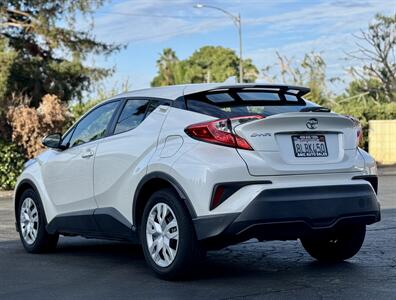 2019 Toyota C-HR XLE   - Photo 3 - San Jose, CA 95126
