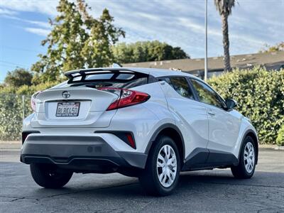 2019 Toyota C-HR XLE   - Photo 5 - San Jose, CA 95126
