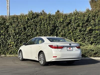 2013 Lexus ES 300h Luxury Package   - Photo 3 - San Jose, CA 95126