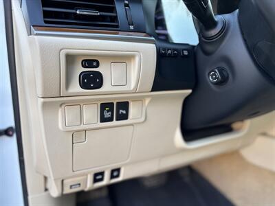 2013 Lexus ES 300h Luxury Package   - Photo 17 - San Jose, CA 95126