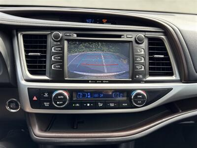 2019 Toyota Highlander XLE   - Photo 13 - San Jose, CA 95126