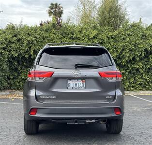 2019 Toyota Highlander XLE   - Photo 4 - San Jose, CA 95126
