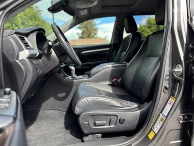 2019 Toyota Highlander XLE   - Photo 10 - San Jose, CA 95126