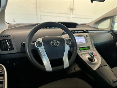 2015 Toyota Prius Three   - Photo 11 - San Jose, CA 95126