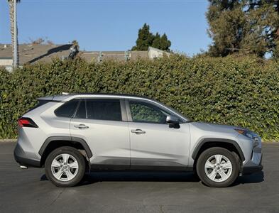 2021 Toyota RAV4 XLE   - Photo 6 - San Jose, CA 95126