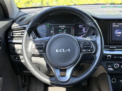 2022 Kia Niro Plug-In Hybrid EX   - Photo 13 - San Jose, CA 95126