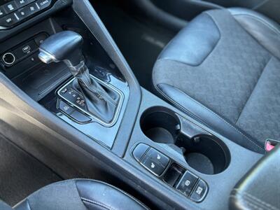 2022 Kia Niro Plug-In Hybrid EX   - Photo 14 - San Jose, CA 95126