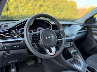 2022 Kia Niro LX   - Photo 9 - San Jose, CA 95126