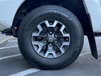2014 Toyota Tacoma PreRunner V6   - Photo 10 - San Jose, CA 95126