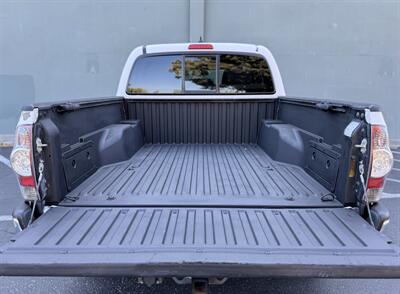 2014 Toyota Tacoma PreRunner V6   - Photo 9 - San Jose, CA 95126