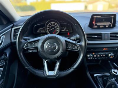 2018 Mazda Mazda3 Touring   - Photo 13 - San Jose, CA 95126
