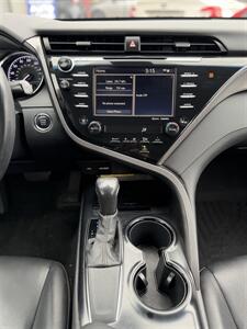 2020 Toyota Camry SE   - Photo 14 - San Jose, CA 95126