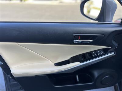 2016 Lexus IS 200t Premium   - Photo 17 - San Jose, CA 95126