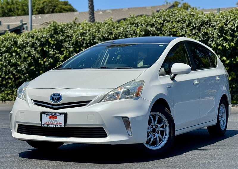 2014 Toyota Prius v Three  