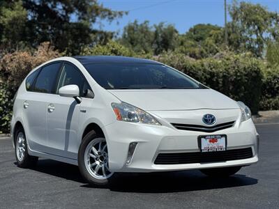2014 Toyota Prius v Three   - Photo 7 - San Jose, CA 95126