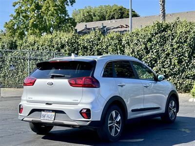 2021 Kia Niro LXS   - Photo 5 - San Jose, CA 95126