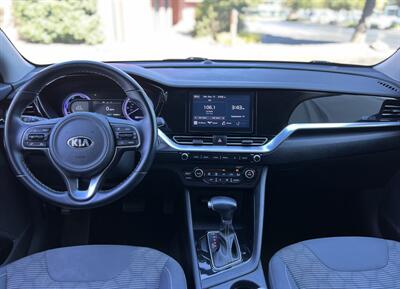 2021 Kia Niro LXS   - Photo 10 - San Jose, CA 95126