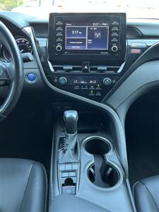 2021 Toyota Camry Hybrid SE   - Photo 14 - San Jose, CA 95126